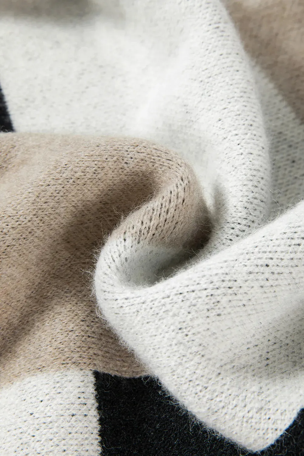 Color Block Round Neck Long Sleeve Sweater sold by Charming Charlie product image thumbnail 5