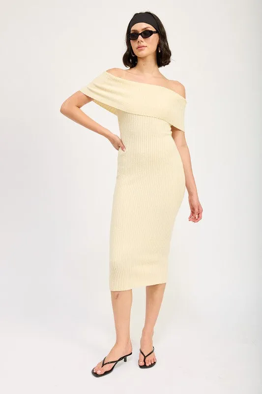 STRAPLESS BODYCON MIDI DRESS sold by Charming Charlie product image thumbnail 4