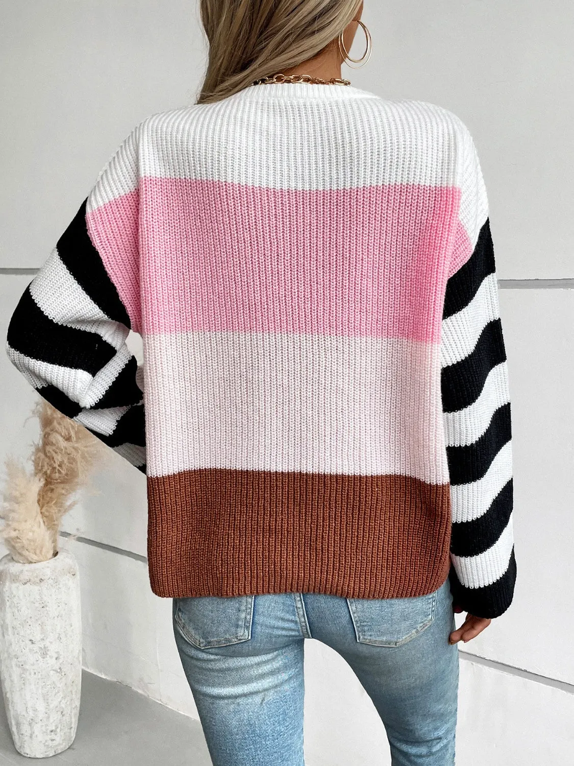 Color Block Round Neck Long Sleeve Sweater sold by Charming Charlie product image thumbnail 2