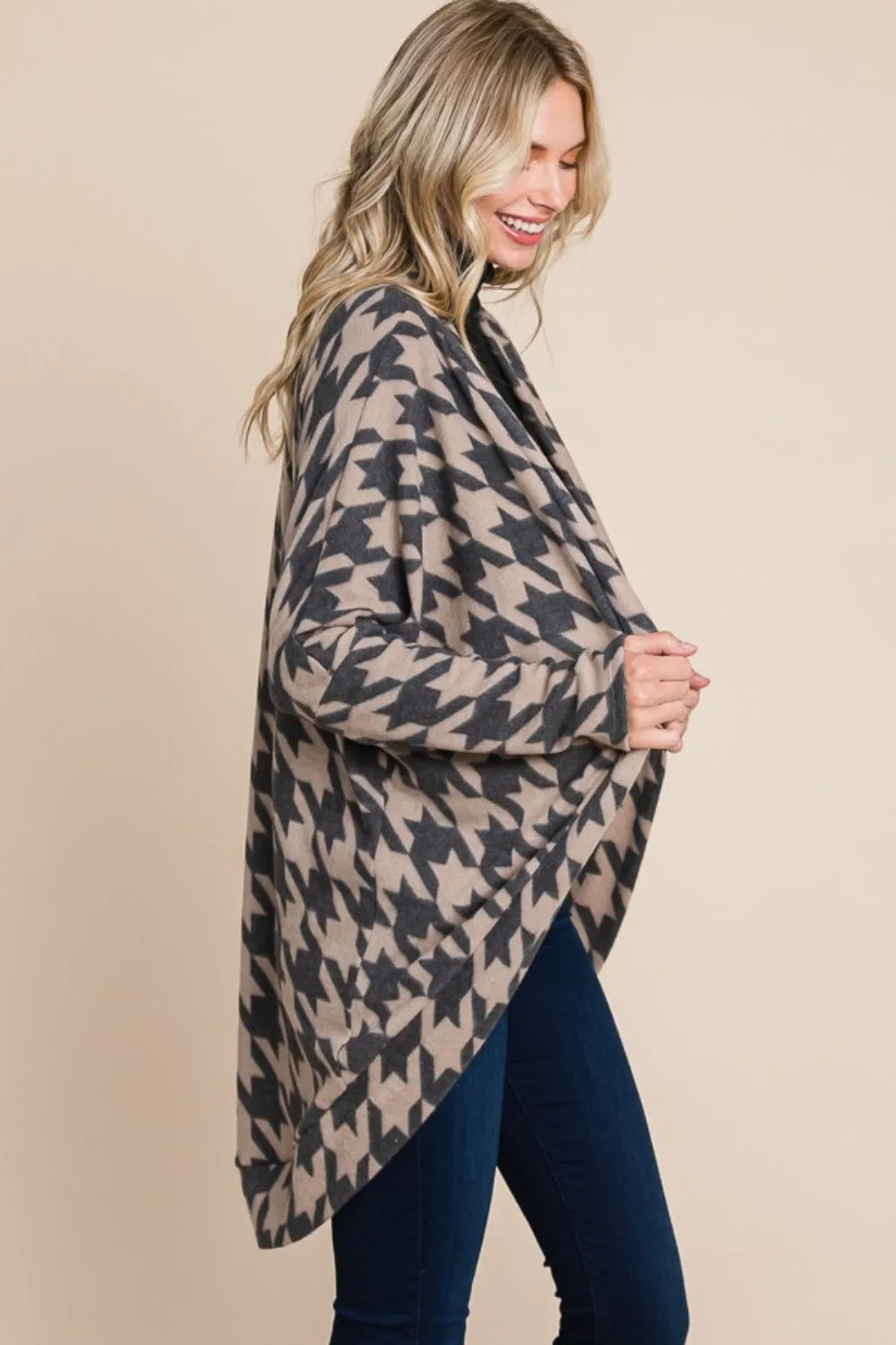 BOMBOM Houndstooth Open Front Cocoon Knit Cardigan sold by Charming Charlie product image thumbnail 3