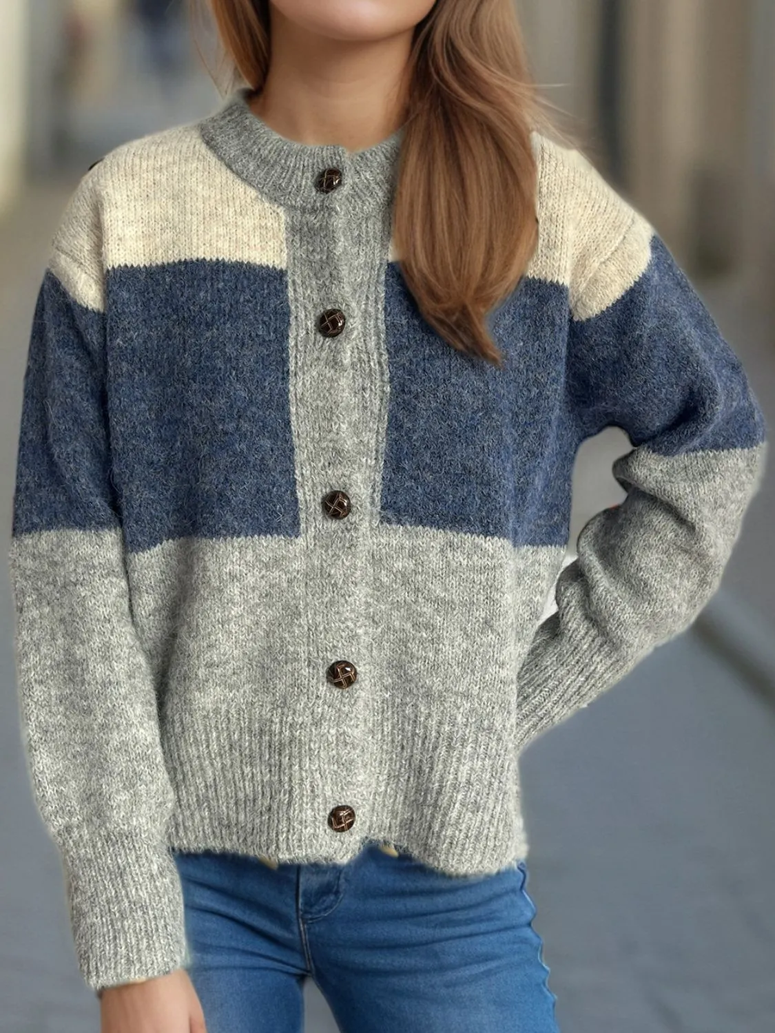 Color Block Round Neck Button Up Cardigan sold by Charming Charlie product image thumbnail 3