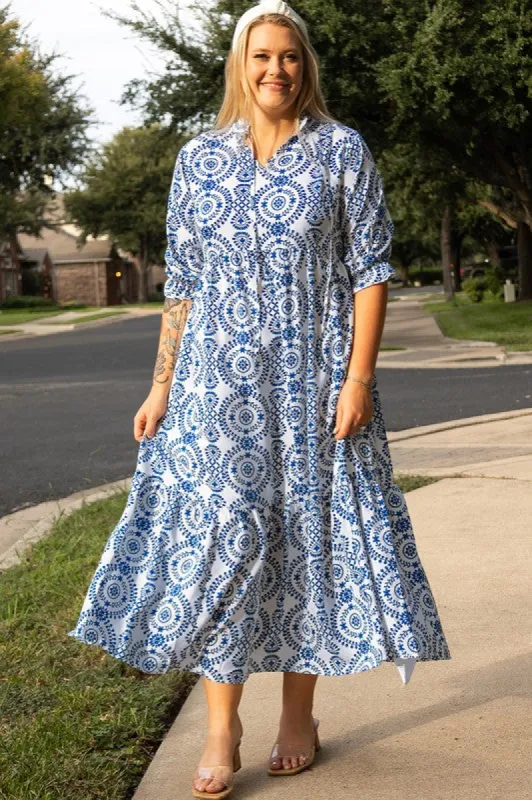 Print Lace-up Notch Neck Plus Size Maxi Dress made by Charming Charlie