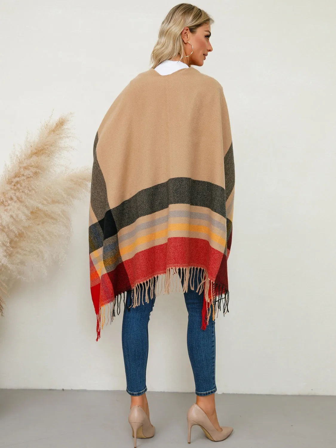 Fringe Contrast Plaid Poncho sold by Charming Charlie product image thumbnail 4