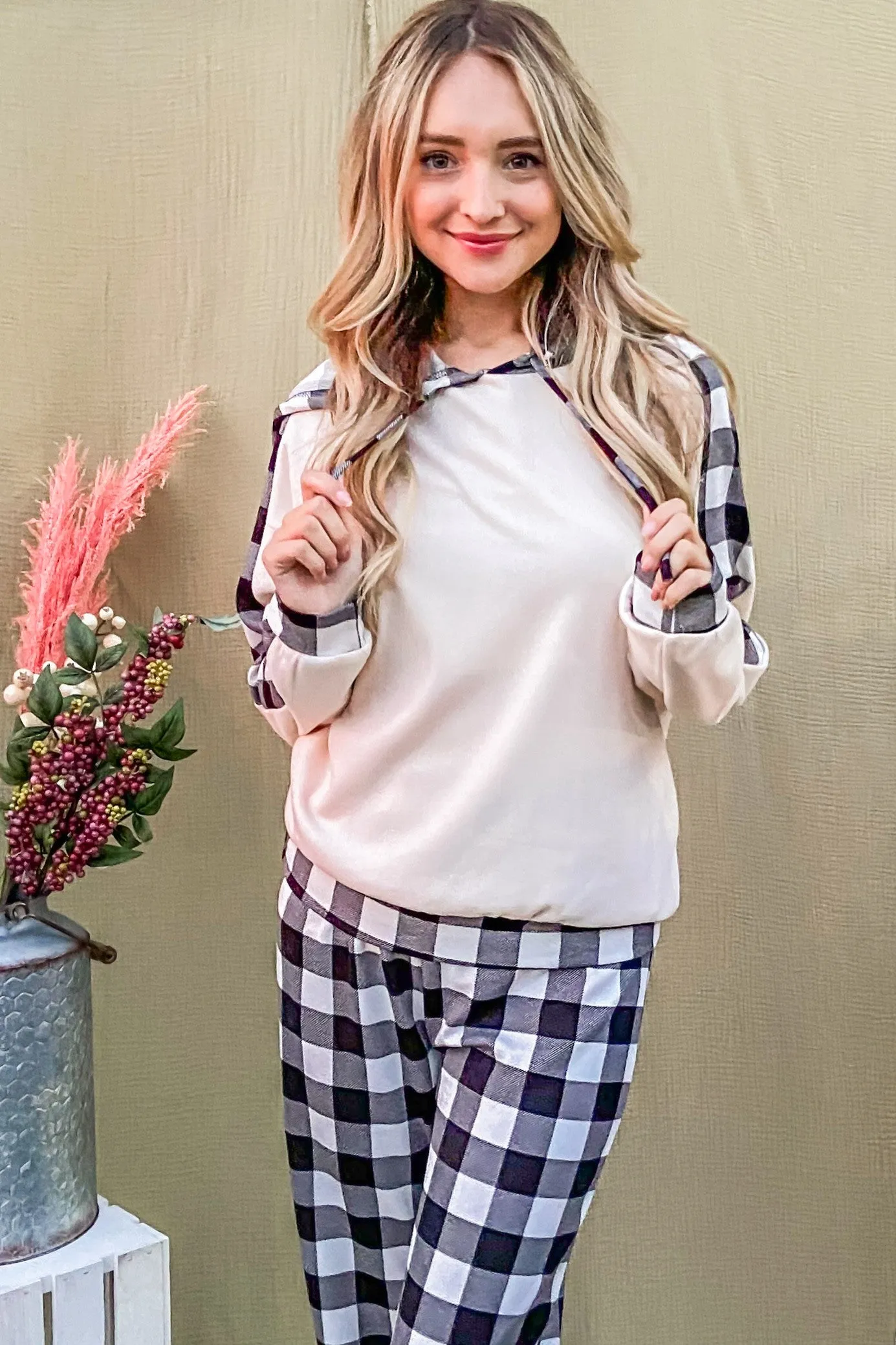 And The Why Drawstring Hooded Top and Plaid Pants Lounge Set sold by Charming Charlie product image thumbnail 5