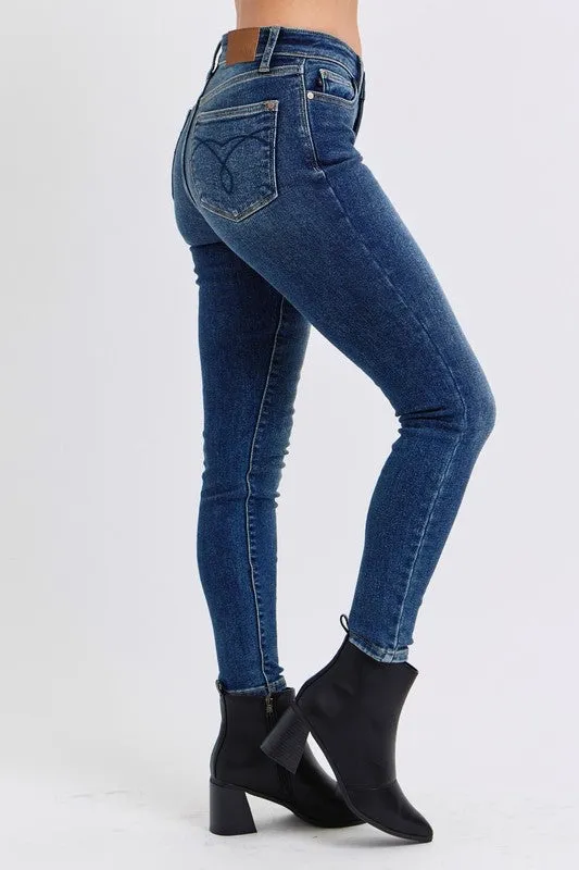 Judy Blue Full Size Mid-Rise Waist Skinny Jeans with Pockets sold by Charming Charlie product image thumbnail 4