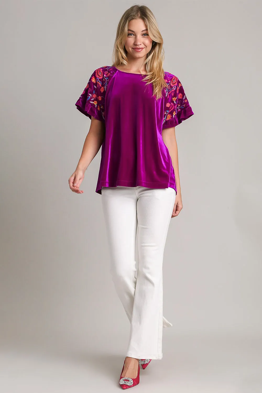 Umgee Full Size Velvet Embroidery Short Sleeve Blouse sold by Charming Charlie product image thumbnail 4