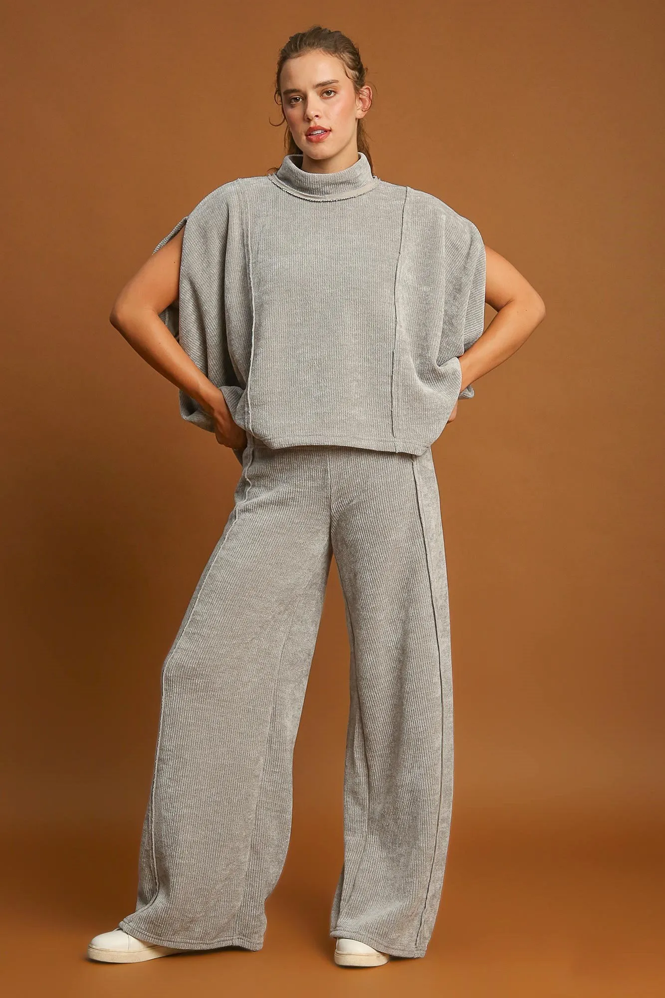 Umgee Elastic Waist Wide Leg Pants sold by Charming Charlie product image thumbnail 3