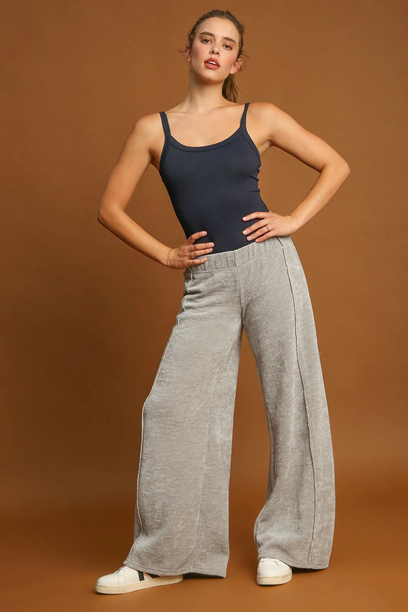 Umgee Elastic Waist Wide Leg Pants sold by Charming Charlie product image thumbnail 4