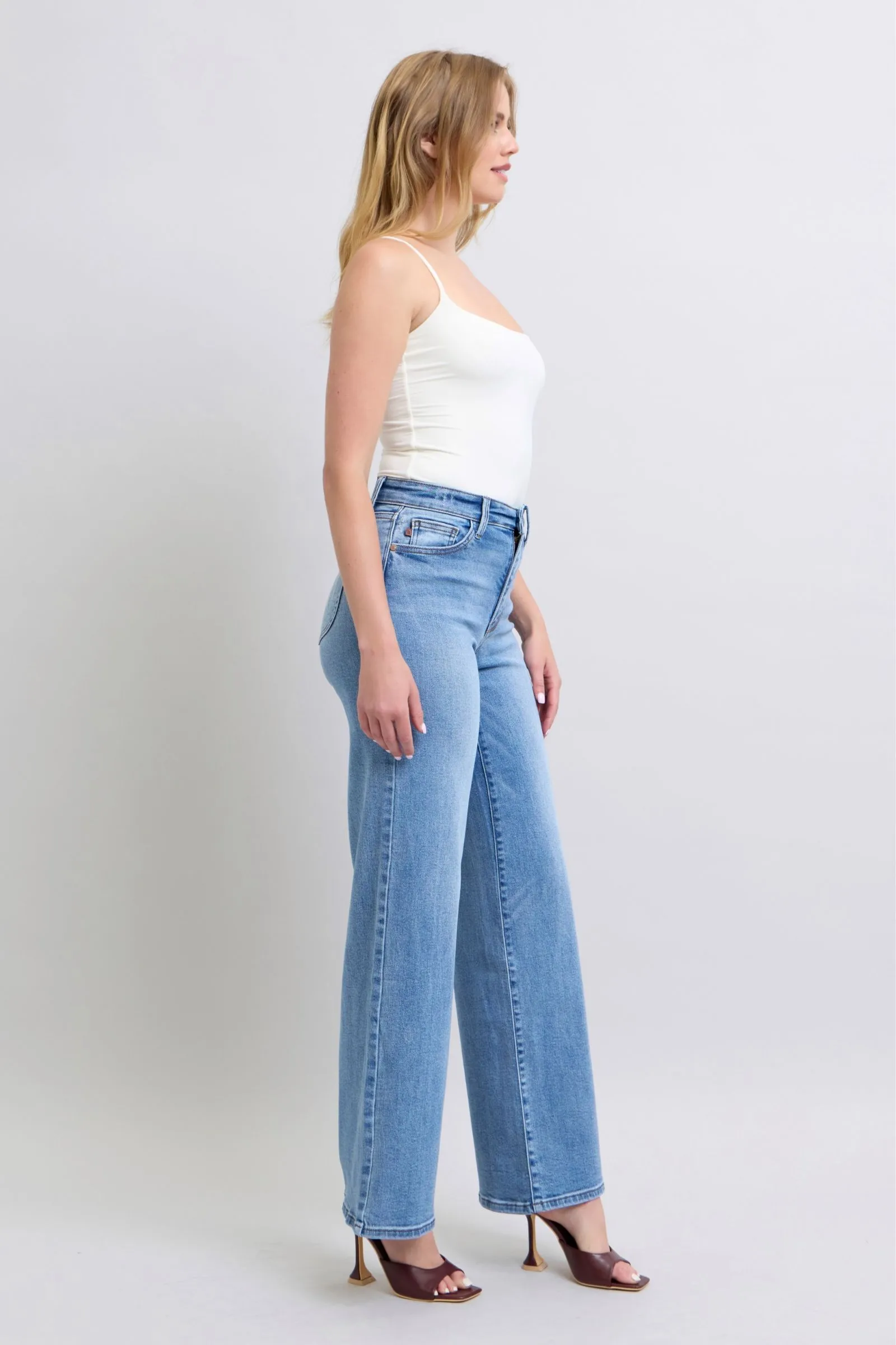 Judy Blue Full Size Wide Leg Jeans with Pockets sold by Charming Charlie product image thumbnail 4