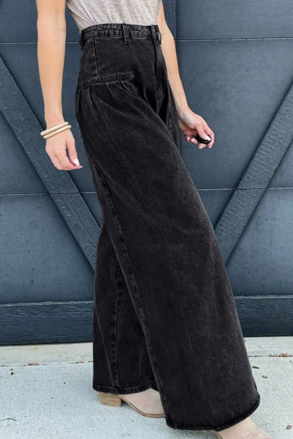 High Rise Wide Leg Jeans with Pockets sold by Charming Charlie product image thumbnail 3