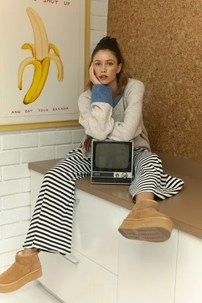 Annie Wear Contrast Trim Button Down Raglan Sleeve Cardigan sold by Charming Charlie product image thumbnail 3