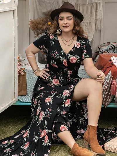 Plus Size Button Detail Printed V-Neck Short Sleeve Maxi Dress sold by Charming Charlie product image thumbnail 4