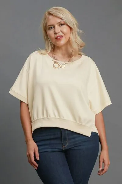 Umgee Full Size Lightweight Cropped Sweatshirt Plus Size sold by Charming Charlie product image thumbnail 4