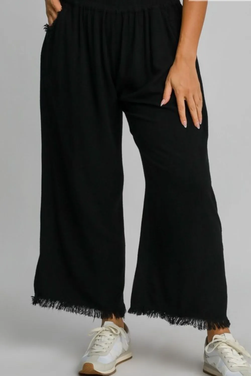 Umgee Full Size Linen Blend Elastic Waistband Wide Leg Pants Plus Size sold by Charming Charlie product image thumbnail 2