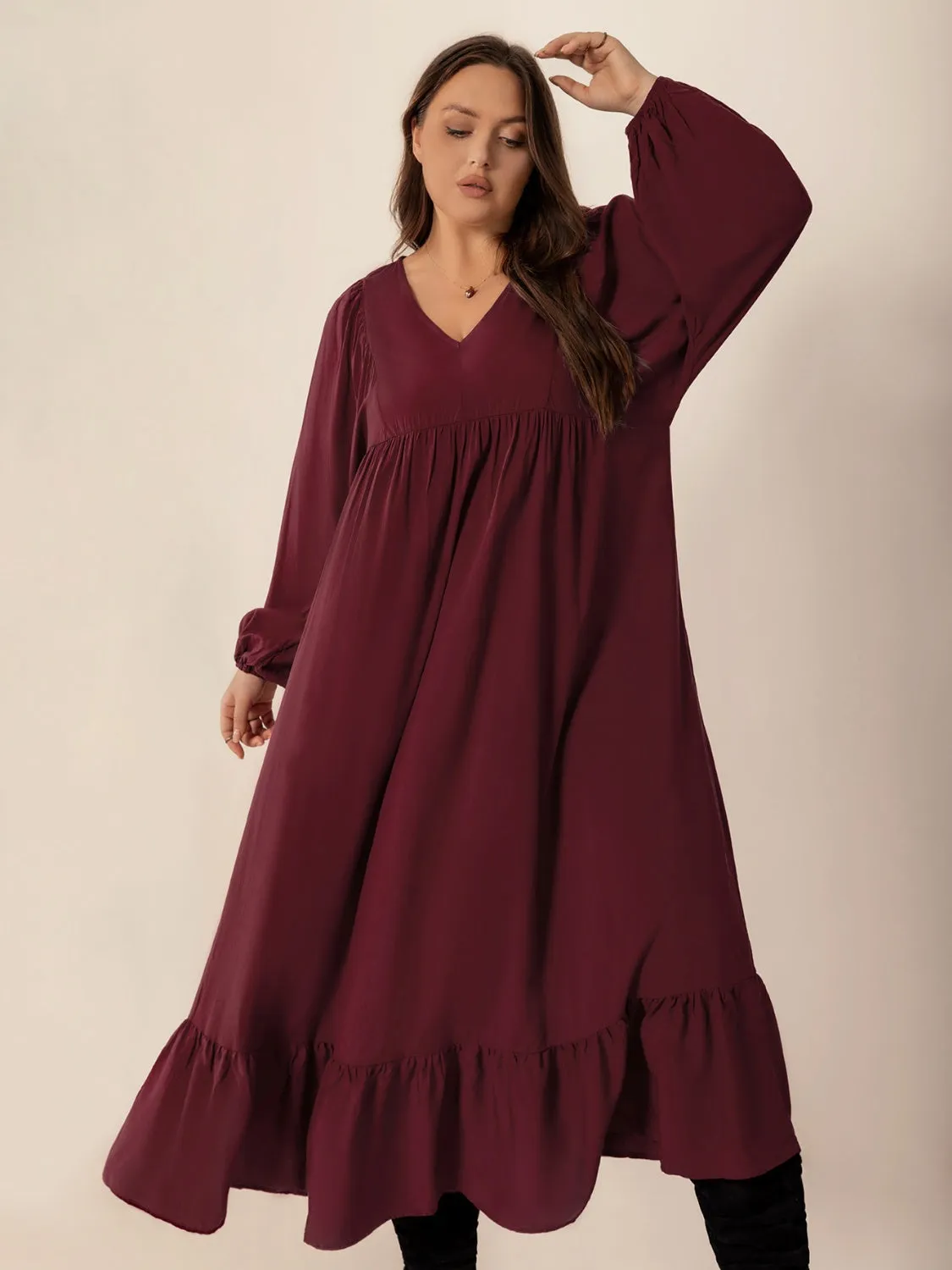 Plus Size Ruffled Hem V-Neck Balloon Sleeve Dress sold by Charming Charlie product image thumbnail 4