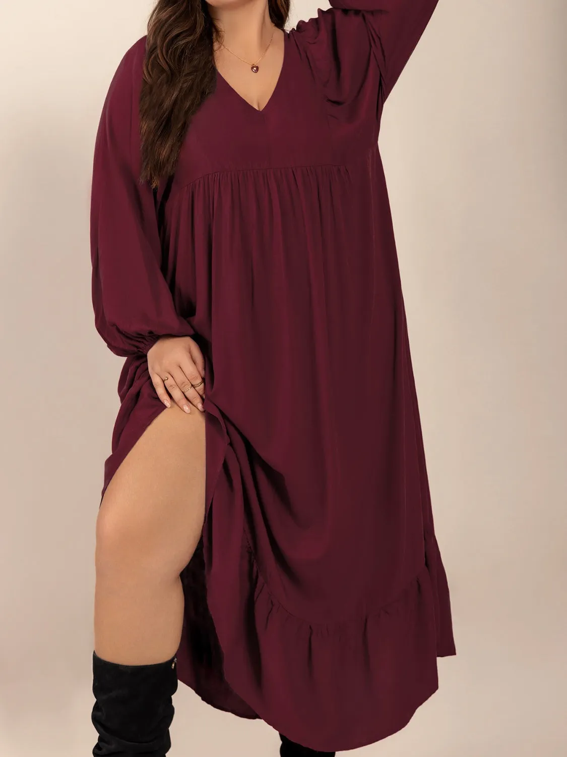 Plus Size Ruffled Hem V-Neck Balloon Sleeve Dress sold by Charming Charlie product image thumbnail 5