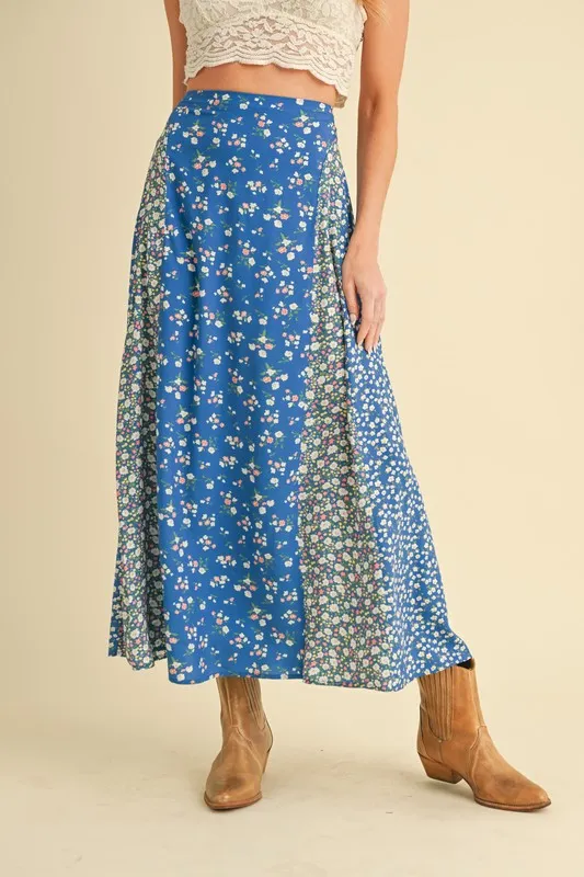 Aemi + Co Floral Elastic Waist Maxi Skirt sold by Charming Charlie product image thumbnail 2