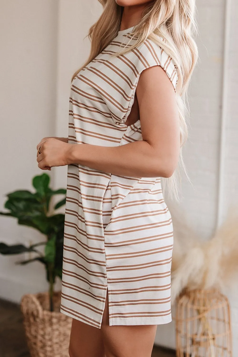 Stripe Round Neck Sleeveless Pocketed Mini Dress sold by Charming Charlie product image thumbnail 5