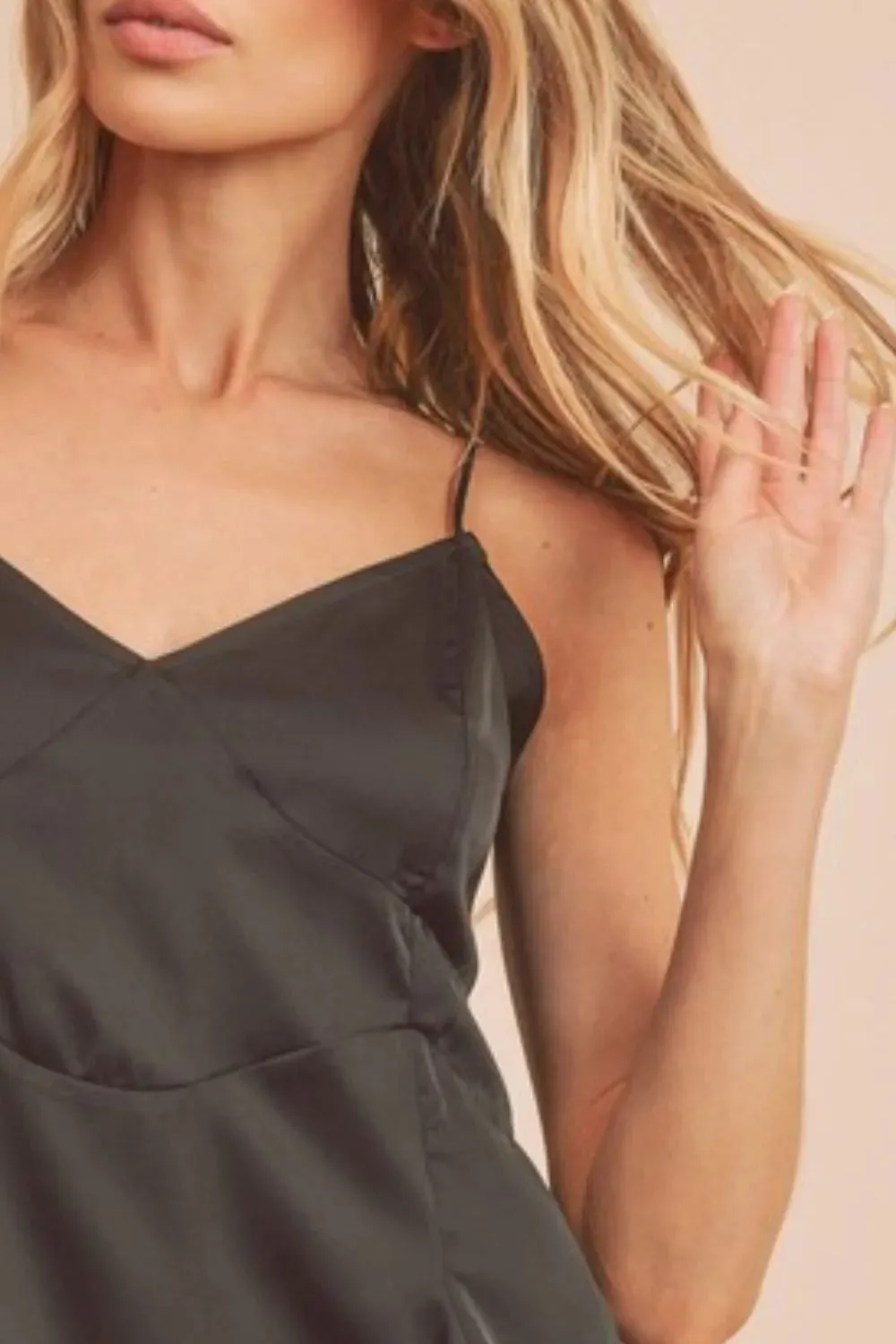 Aemi + Co Tie Back V-Neck Cami sold by Charming Charlie product image thumbnail 3