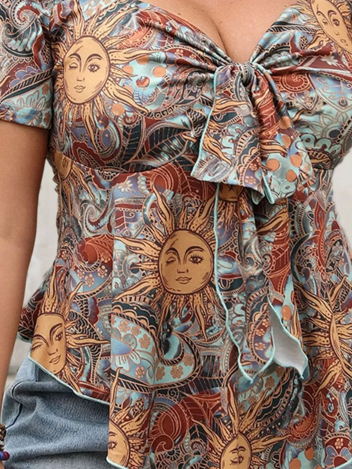 Plus Size Printed Sweetheart Neck Short Sleeve Blouse sold by Charming Charlie product image thumbnail 5