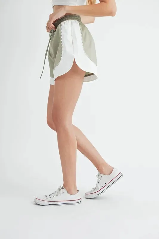 MABLE Drawstring Waist Contrast Trim Detail Shorts sold by Charming Charlie product image thumbnail 3