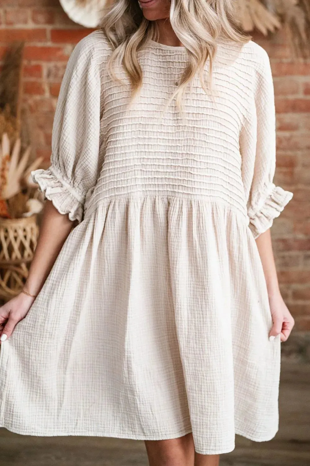 Textured Ruffled Puff Sleeve Loose Dress sold by Charming Charlie product image thumbnail 5