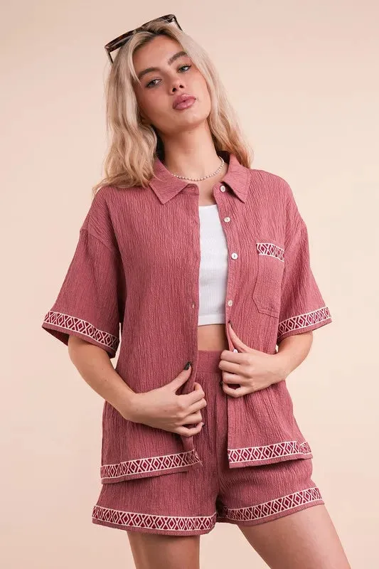 VERY J Crinkled Woven Shirt Top & Shorts Set sold by Charming Charlie product image thumbnail 4