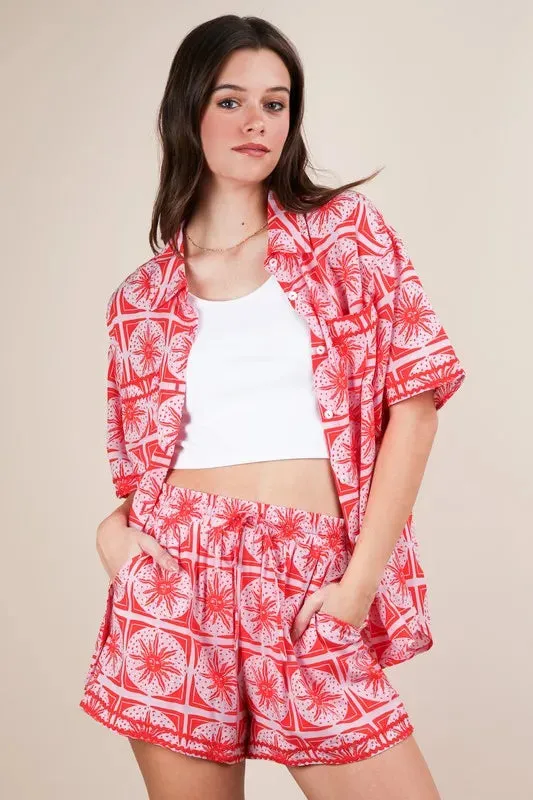 VERY J Plus Size Tropical Printed Shirt Top & Shorts Set sold by Charming Charlie product image thumbnail 2