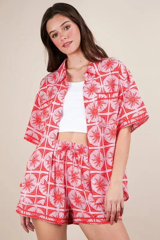 VERY J Plus Size Tropical Printed Shirt Top & Shorts Set sold by Charming Charlie product image thumbnail 4