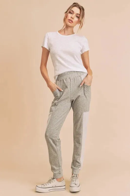 Aemi+Co Round Neck Lettuce Hem Short Sleeve T-Shirt sold by Charming Charlie product image thumbnail 4