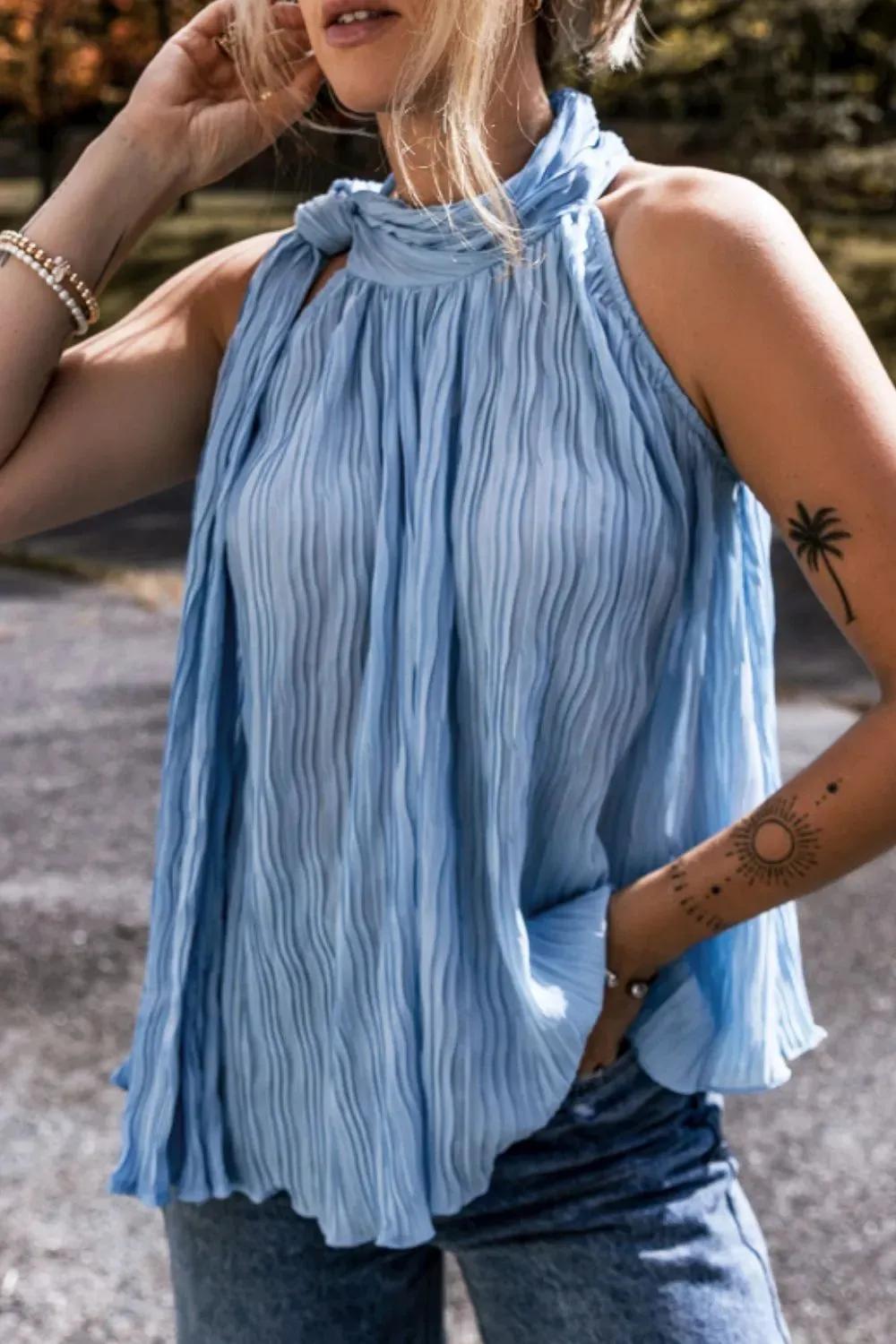 Textured Pleated Tied Mock Neck Flowy Tank Top sold by Charming Charlie product image thumbnail 3