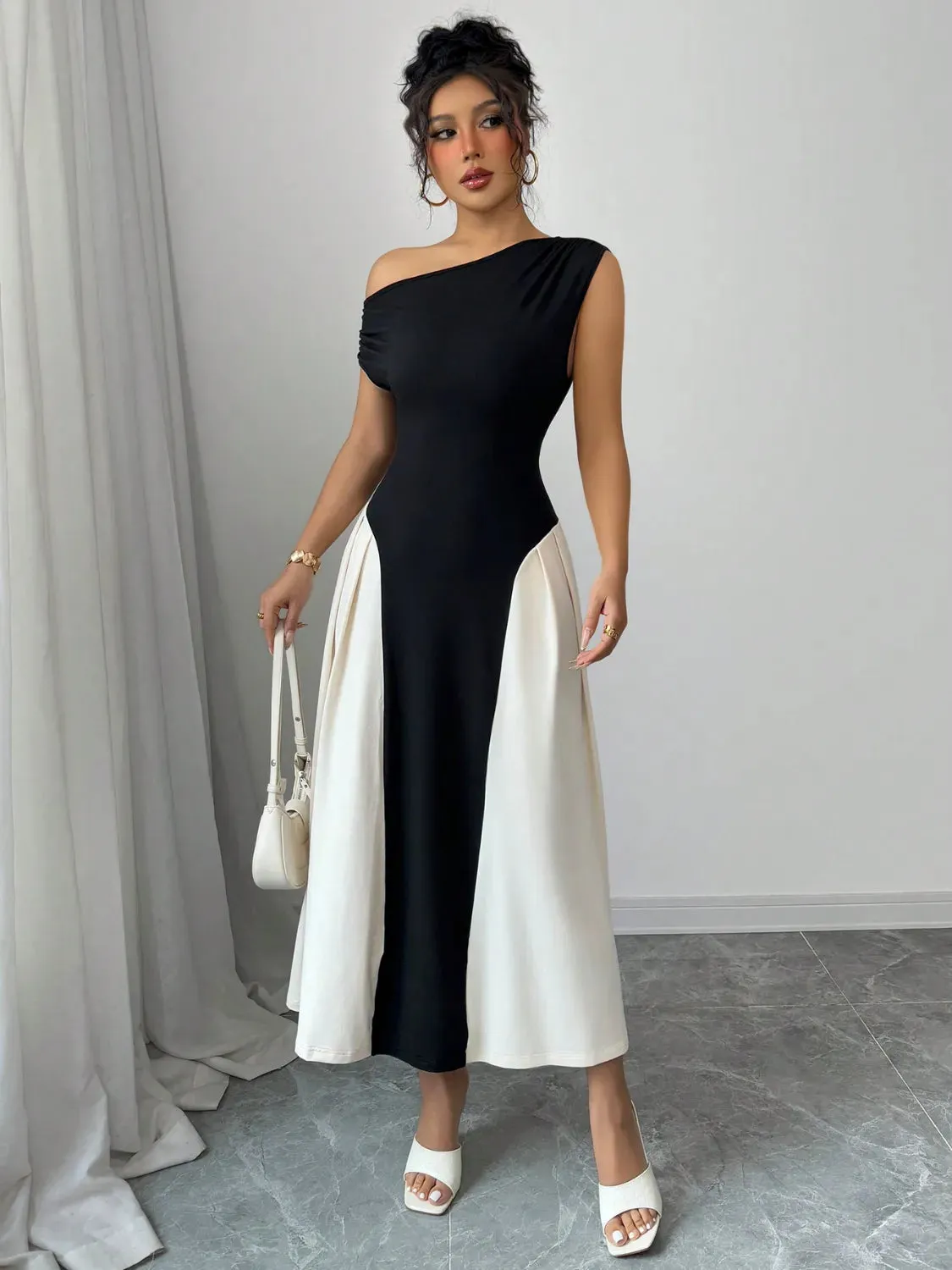 Contrast Single Shoulder Midi Dress sold by Charming Charlie product image thumbnail 3