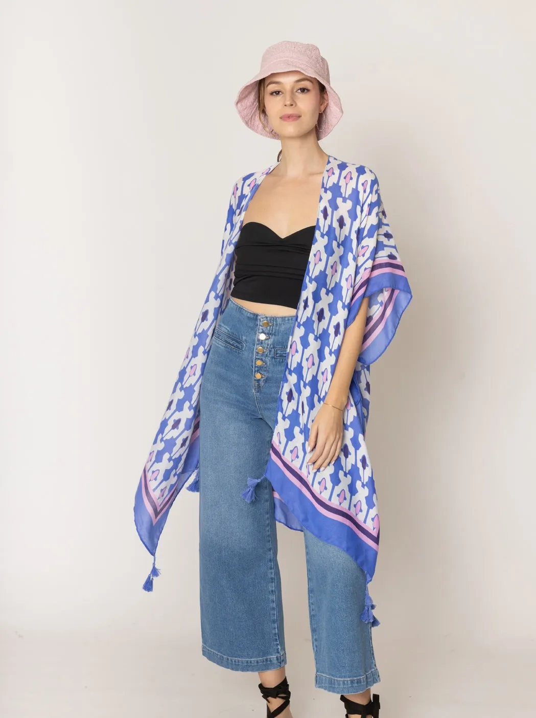 Tile Print Kimono sold by Charming Charlie product image thumbnail 2