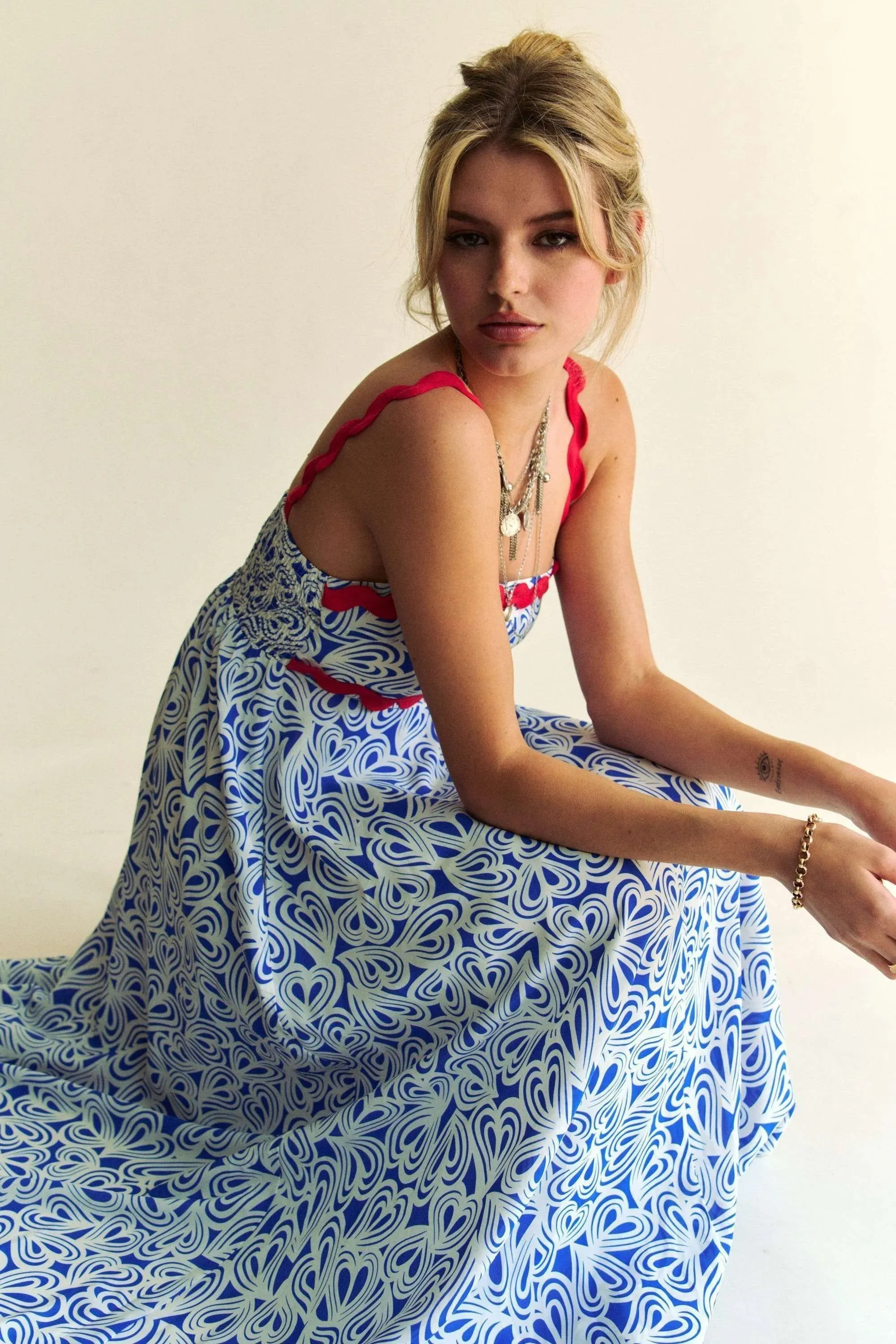 Davi & Dani Geo 2 Tone Printed Wavi Trim Tiered Maxi Dress sold by Charming Charlie product image thumbnail 5