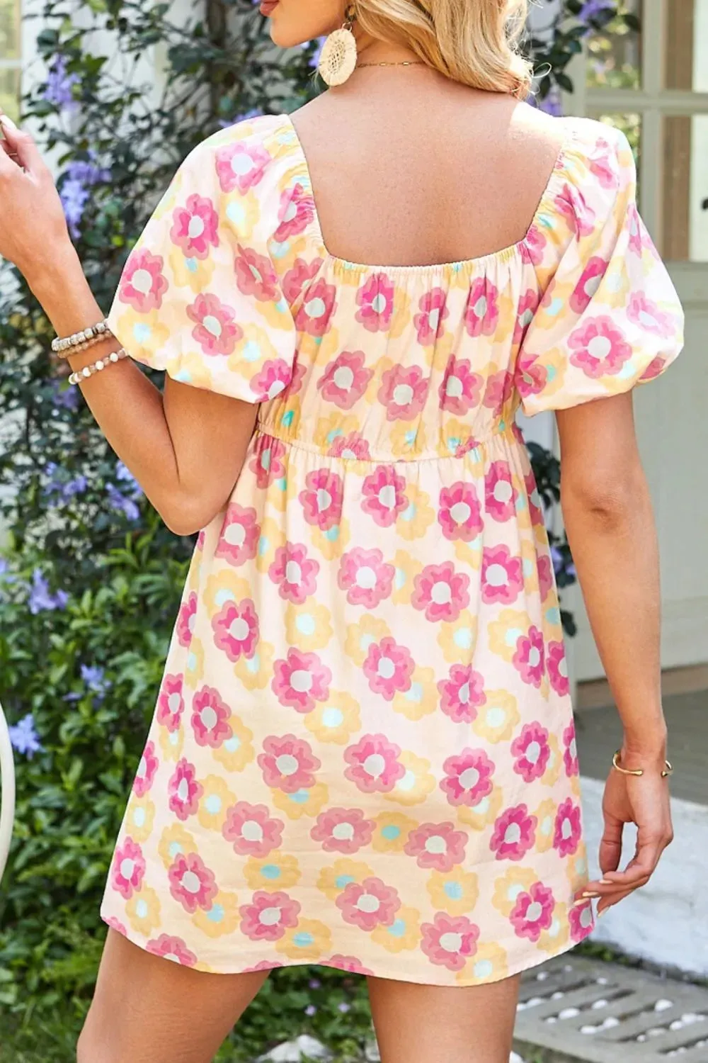 Floral Square Neck Puff Sleeve Pleated Flared Midi Dress sold by Charming Charlie product image thumbnail 4