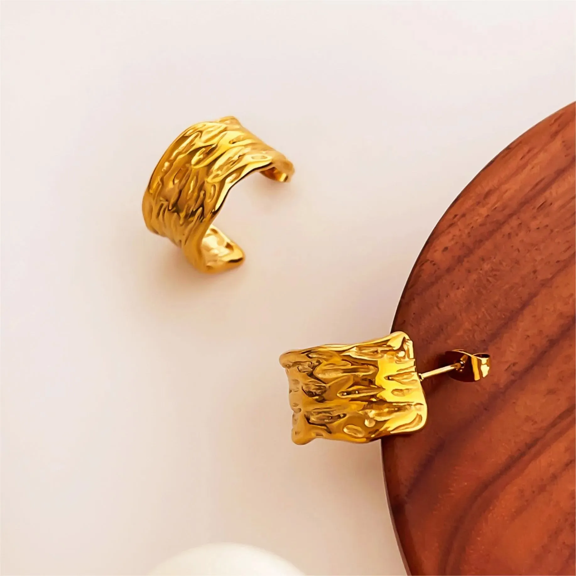 18K Gold-Plated Textured Chunky Hoop Earrings sold by Charming Charlie product image thumbnail 4