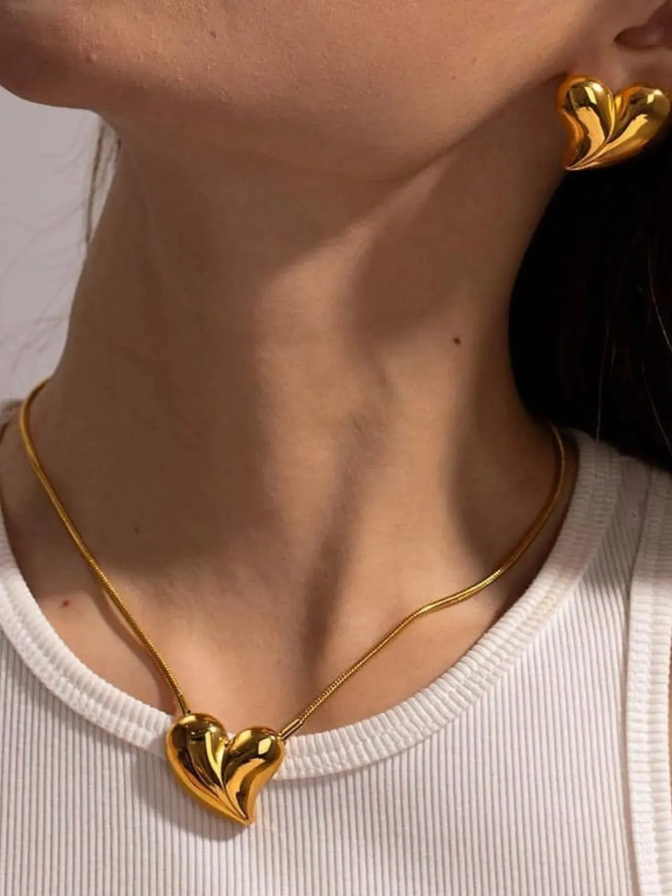 18K Gold-Plated Heart Necklace and Earrings Jewelry Set sold by Charming Charlie product image thumbnail 5