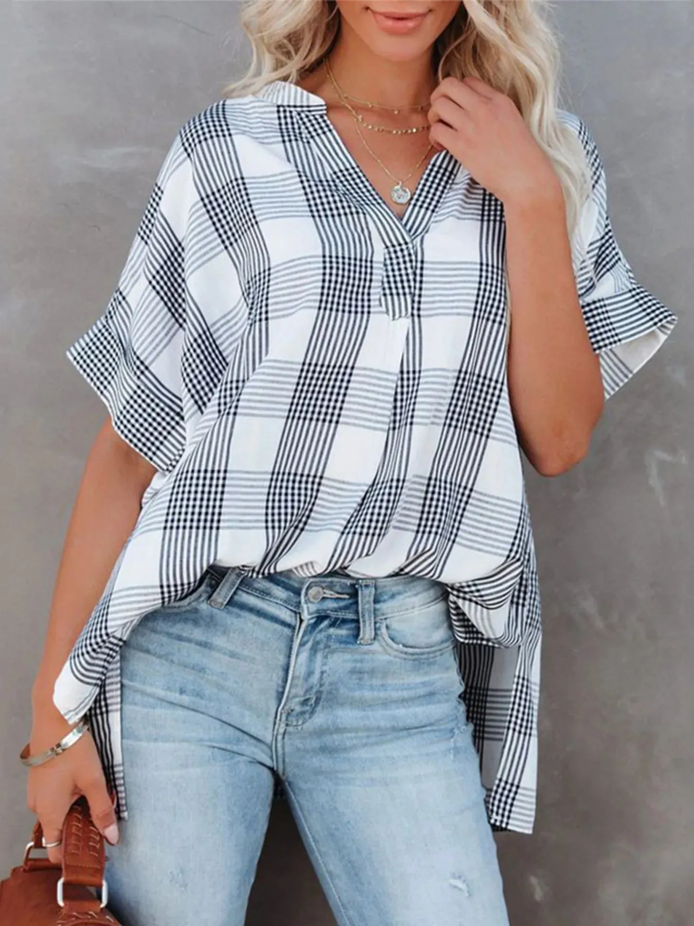 Full Size Oversized Notched Casual Shirt Plus Size sold by Charming Charlie product image thumbnail 2