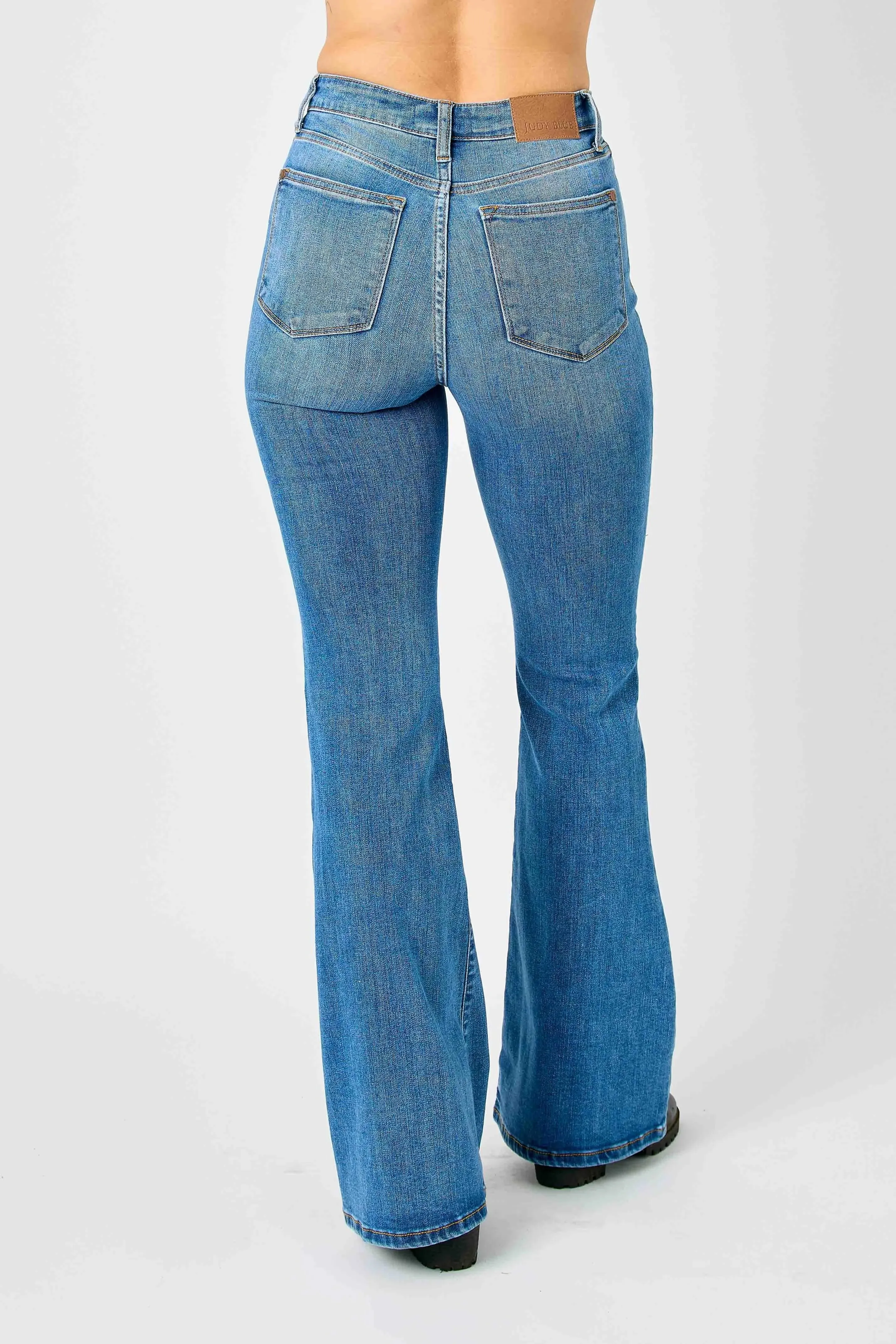 Judy Blue Full Size Hw Classic Flare Jeans Plus Size sold by Charming Charlie product image thumbnail 5