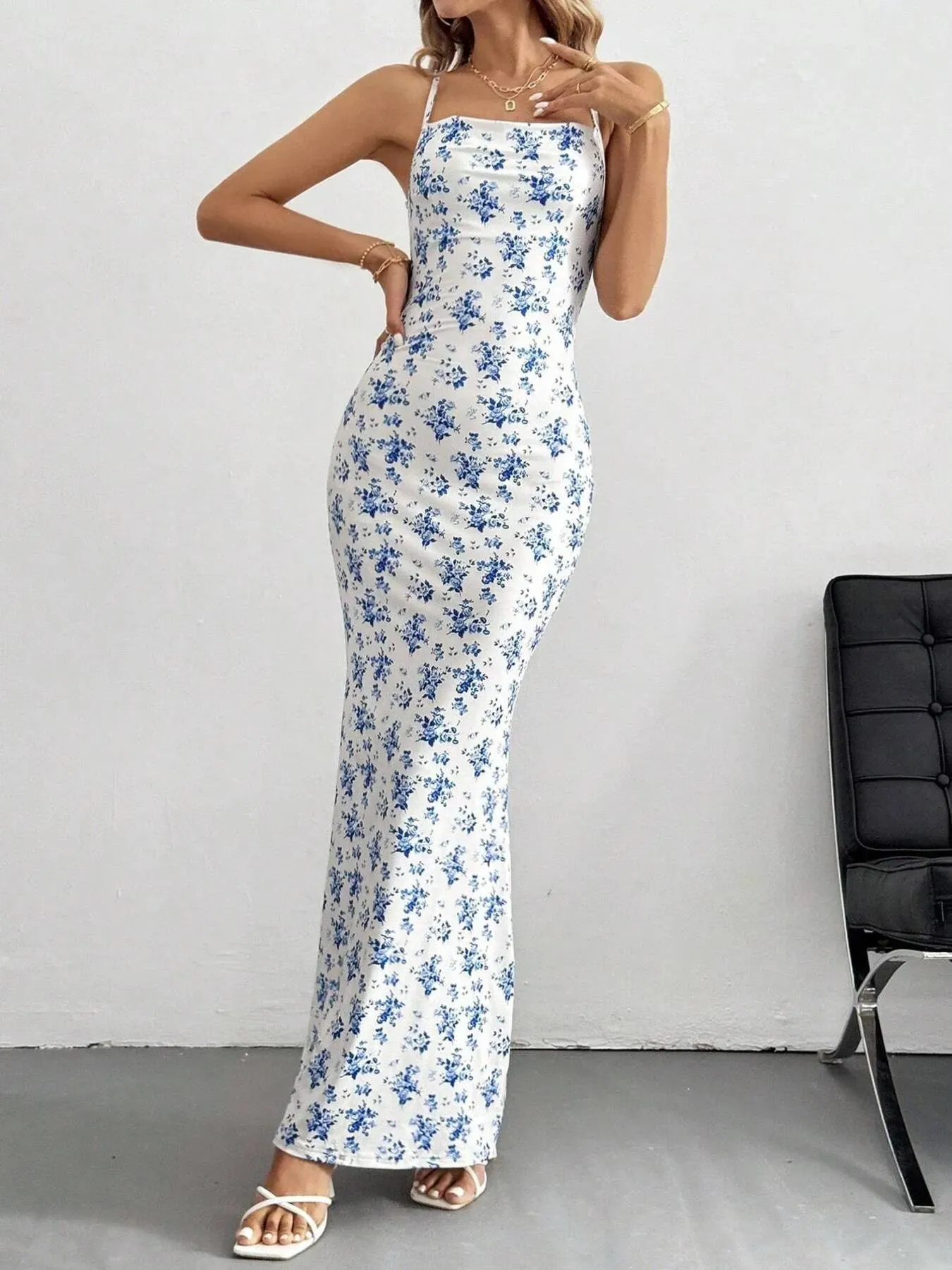 Crisscross Back Floral Print Bodycon Maxi Dress sold by Charming Charlie product image thumbnail 4