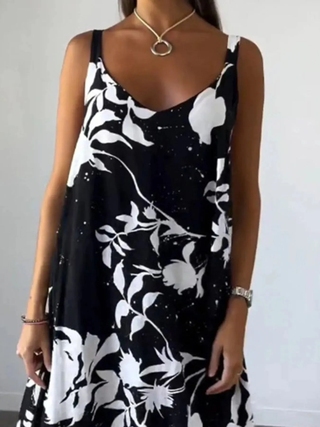 Full Size Printed V-Neck Cami Maxi Dress Plus Size sold by Charming Charlie product image thumbnail 2