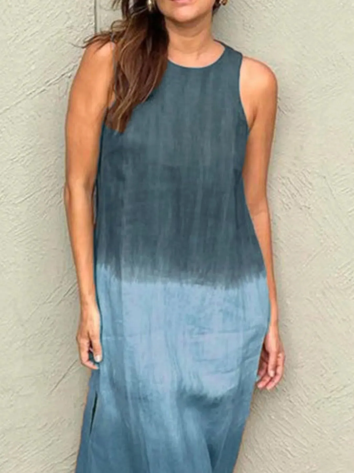 Full Size Sleeveless Gradient Tank Midi Dress Plus Size sold by Charming Charlie product image thumbnail 2