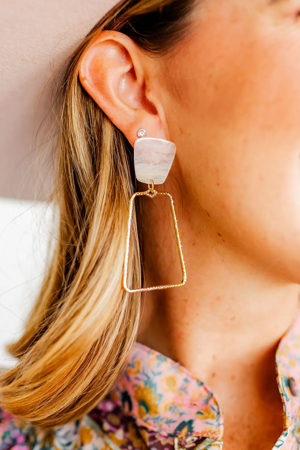 Kaelyn - Milky Way sold by Charming Charlie