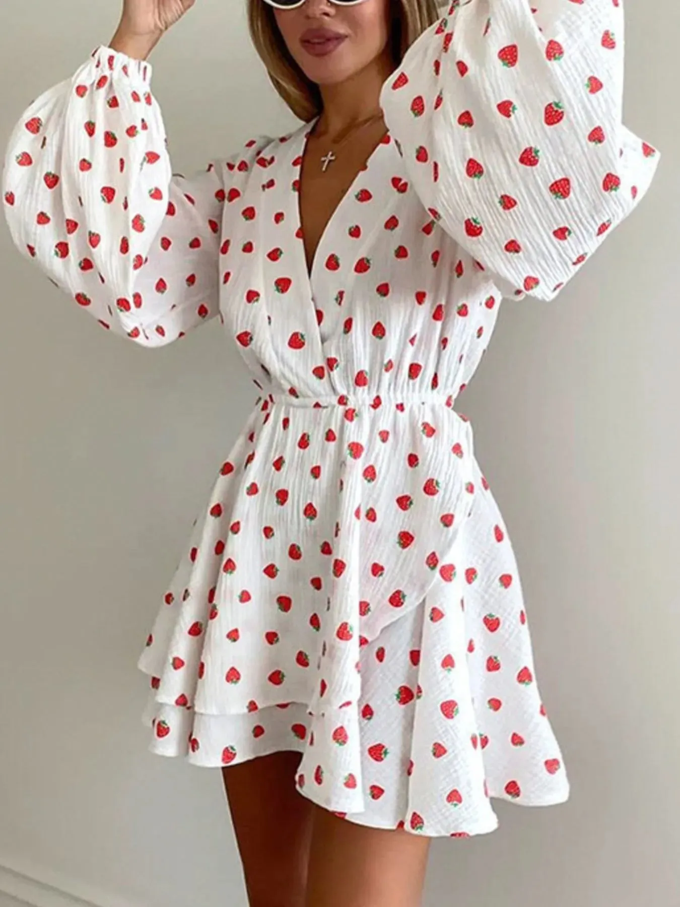 Strawberry Print Long Sleeve Mini Dress sold by Charming Charlie product image thumbnail 4