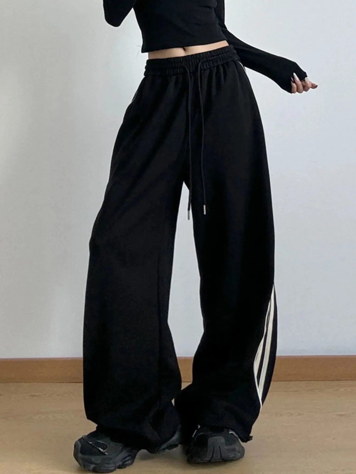 Drawstring Wide Leg Pants sold by Charming Charlie product image thumbnail 5