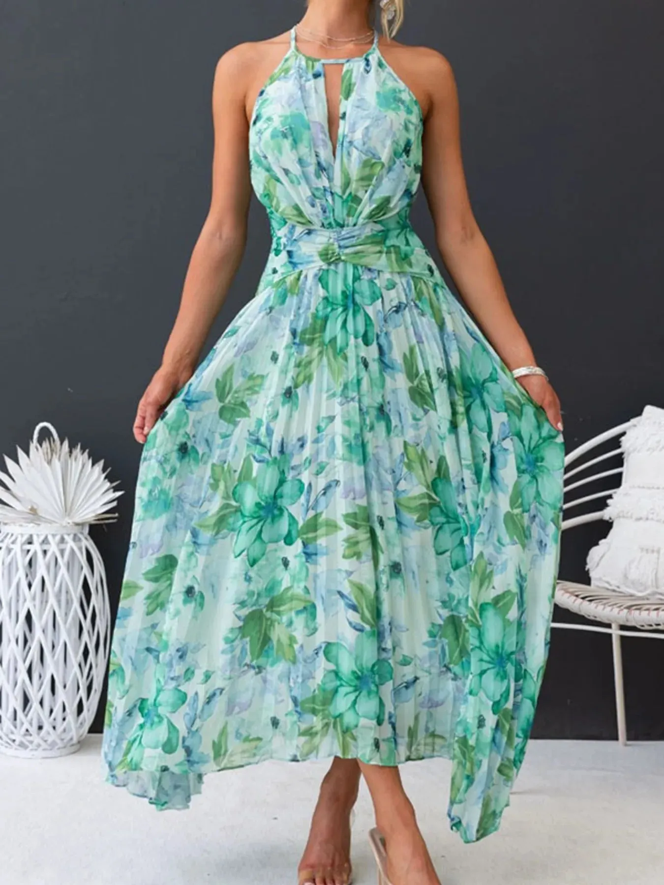 Printed Sleeveless Pleated Dress sold by Charming Charlie product image thumbnail 5