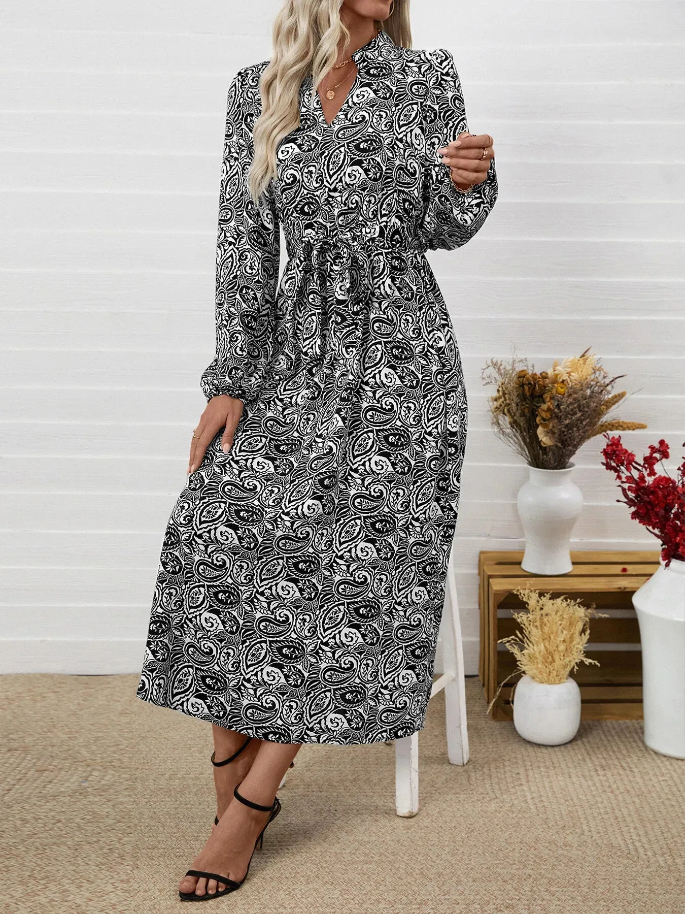 Paisley Print Long Sleeve Midi Dress sold by Charming Charlie product image thumbnail 4