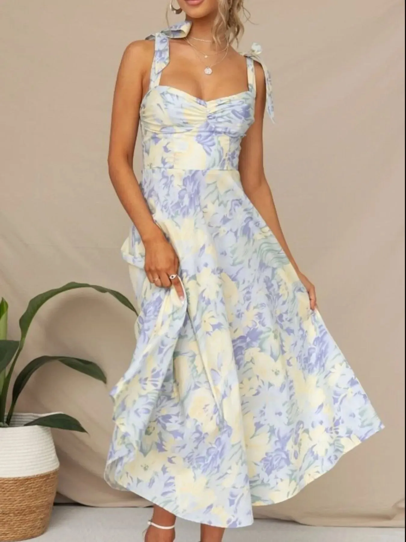 Floral Tie-Strap Sweetheart Neck Midi Dress sold by Charming Charlie product image thumbnail 4