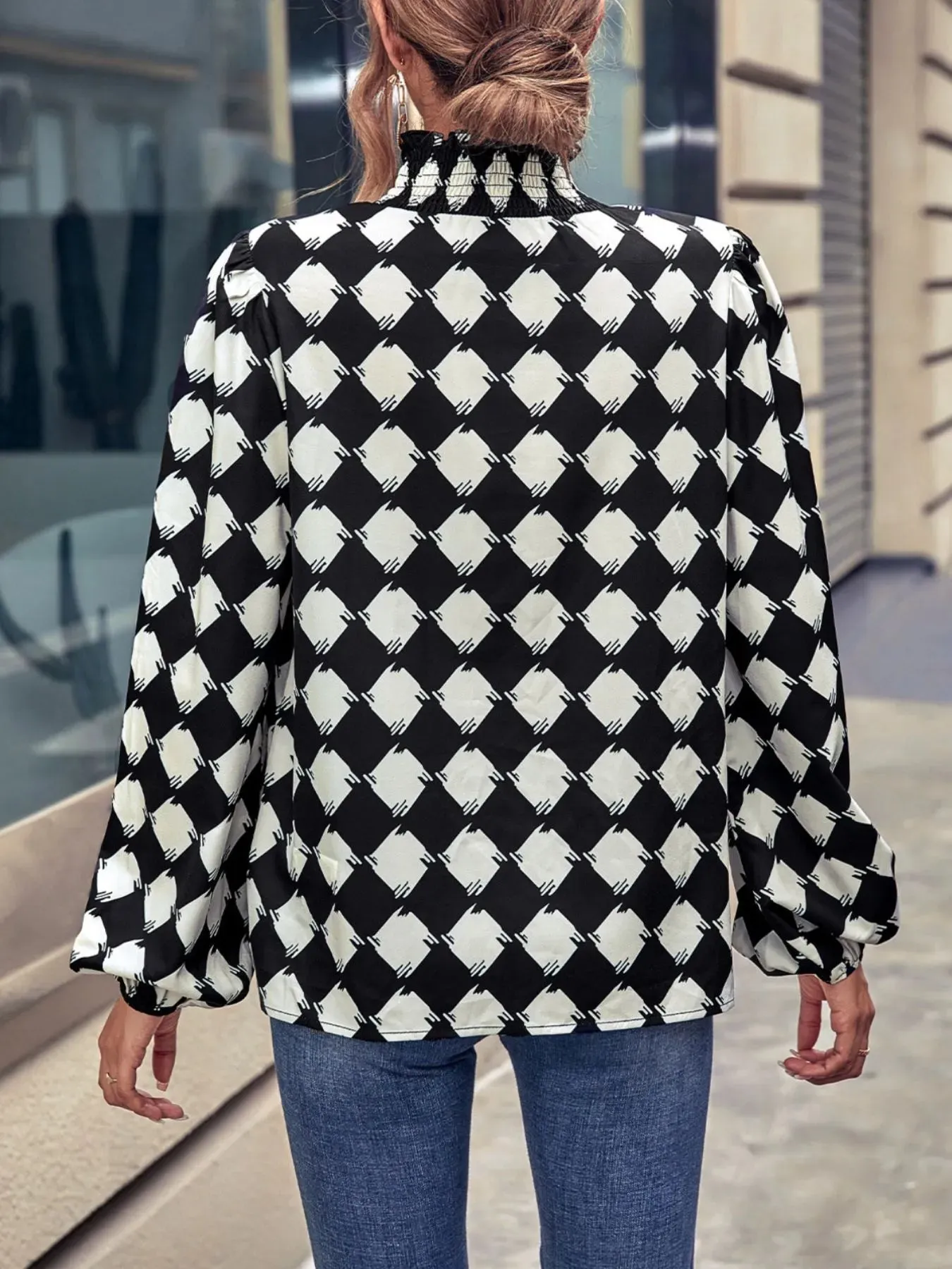 Checkered Pattern Balloon Sleeve Blouse sold by Charming Charlie product image thumbnail 5