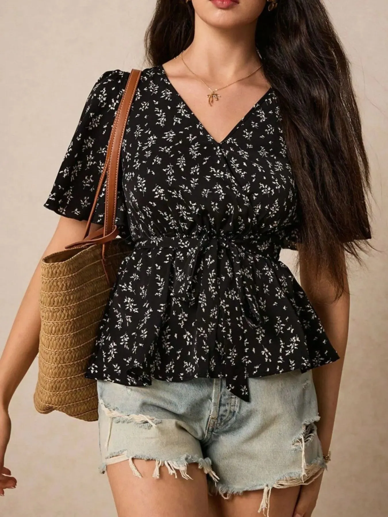 Floral Print Short Sleeve Peplum Blouse sold by Charming Charlie product image thumbnail 4